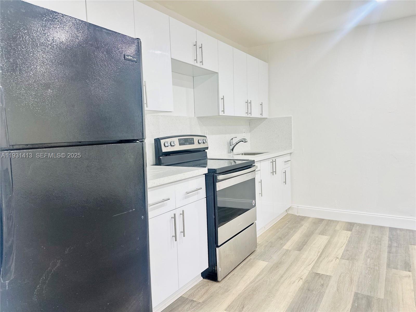 HIGHLAND PARK - Residential Lease