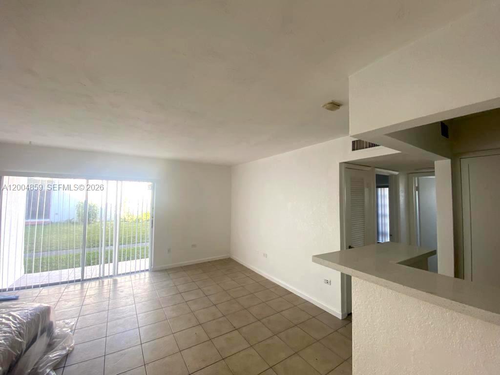 7256 SW 94 PL A4