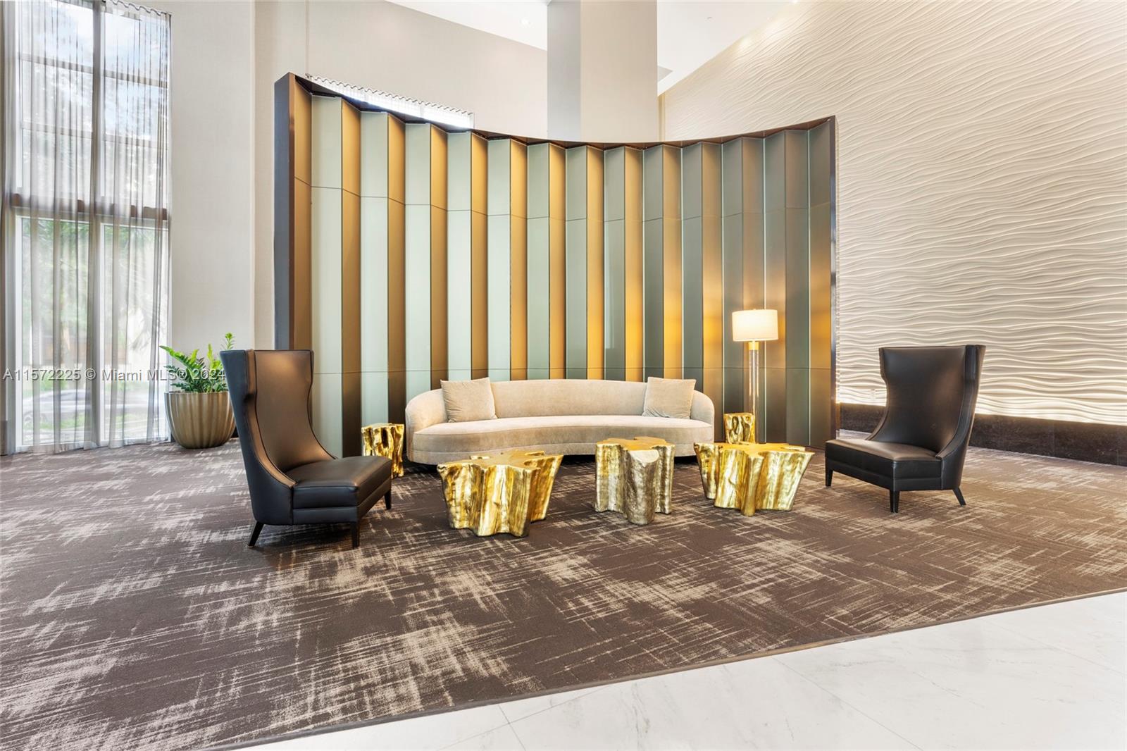 THE PLAZA 901 BRICKELL CO - Residential