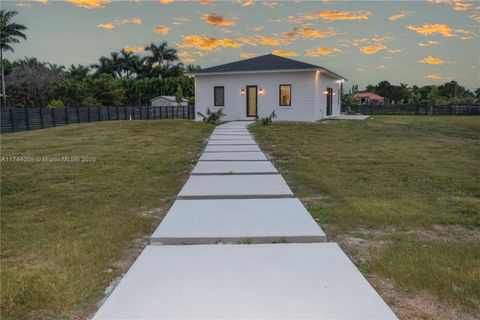 19620 SW 206 Street Miami FL 33187