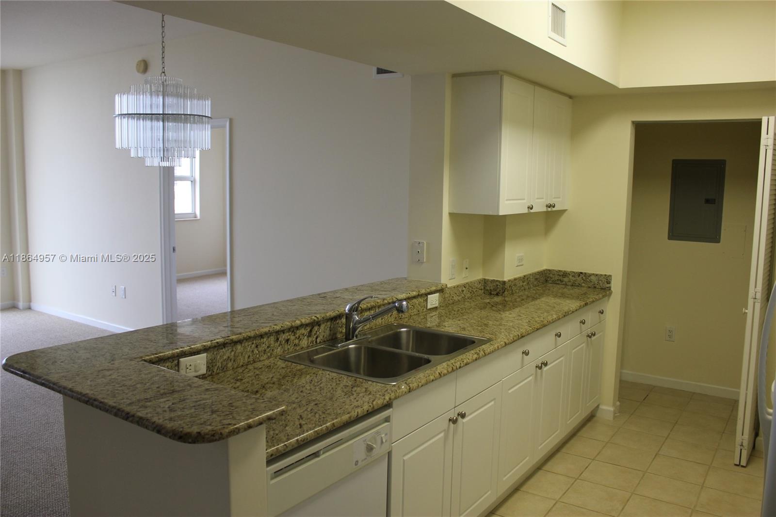 TURNBERRY ON THE GREEN - Residential Lease