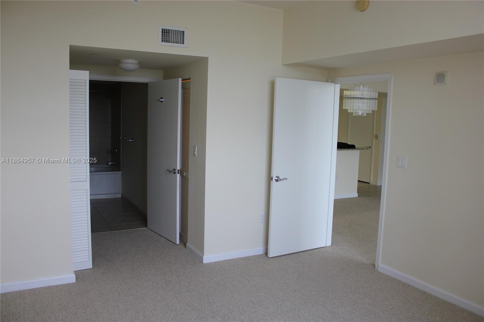 TURNBERRY ON THE GREEN - Residential Lease