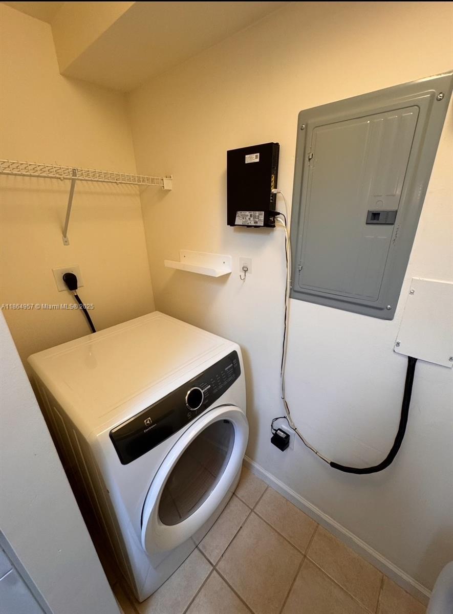 TURNBERRY ON THE GREEN - Residential Lease