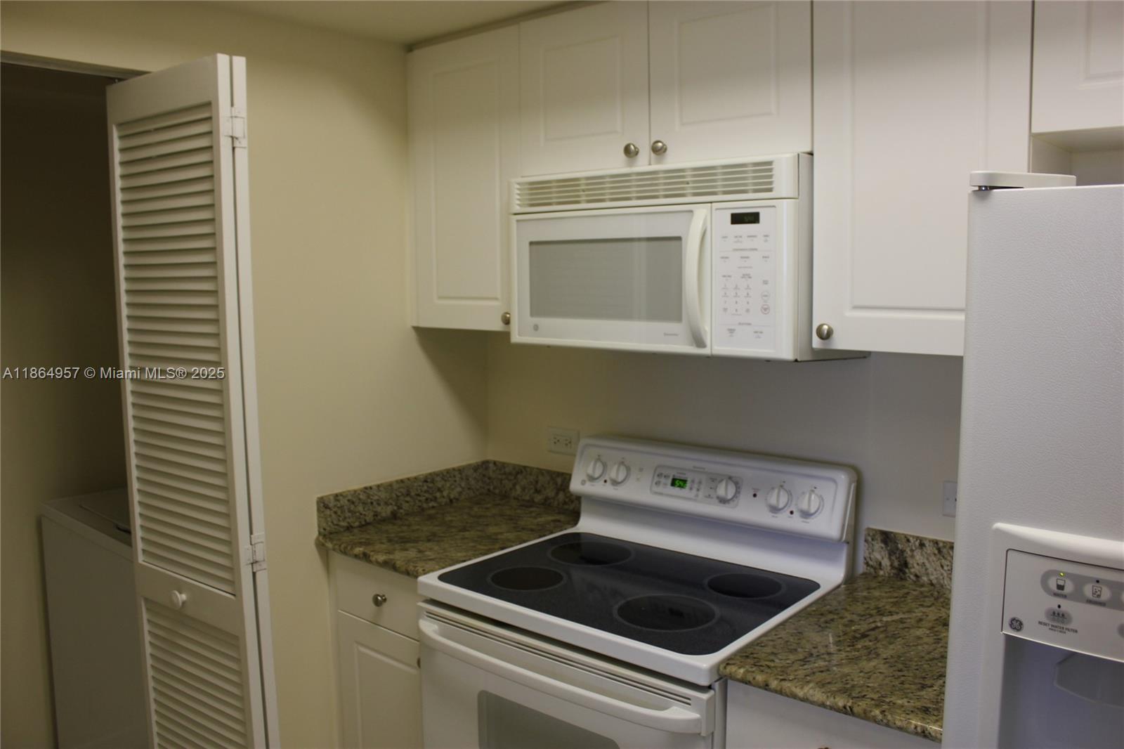 TURNBERRY ON THE GREEN - Residential Lease