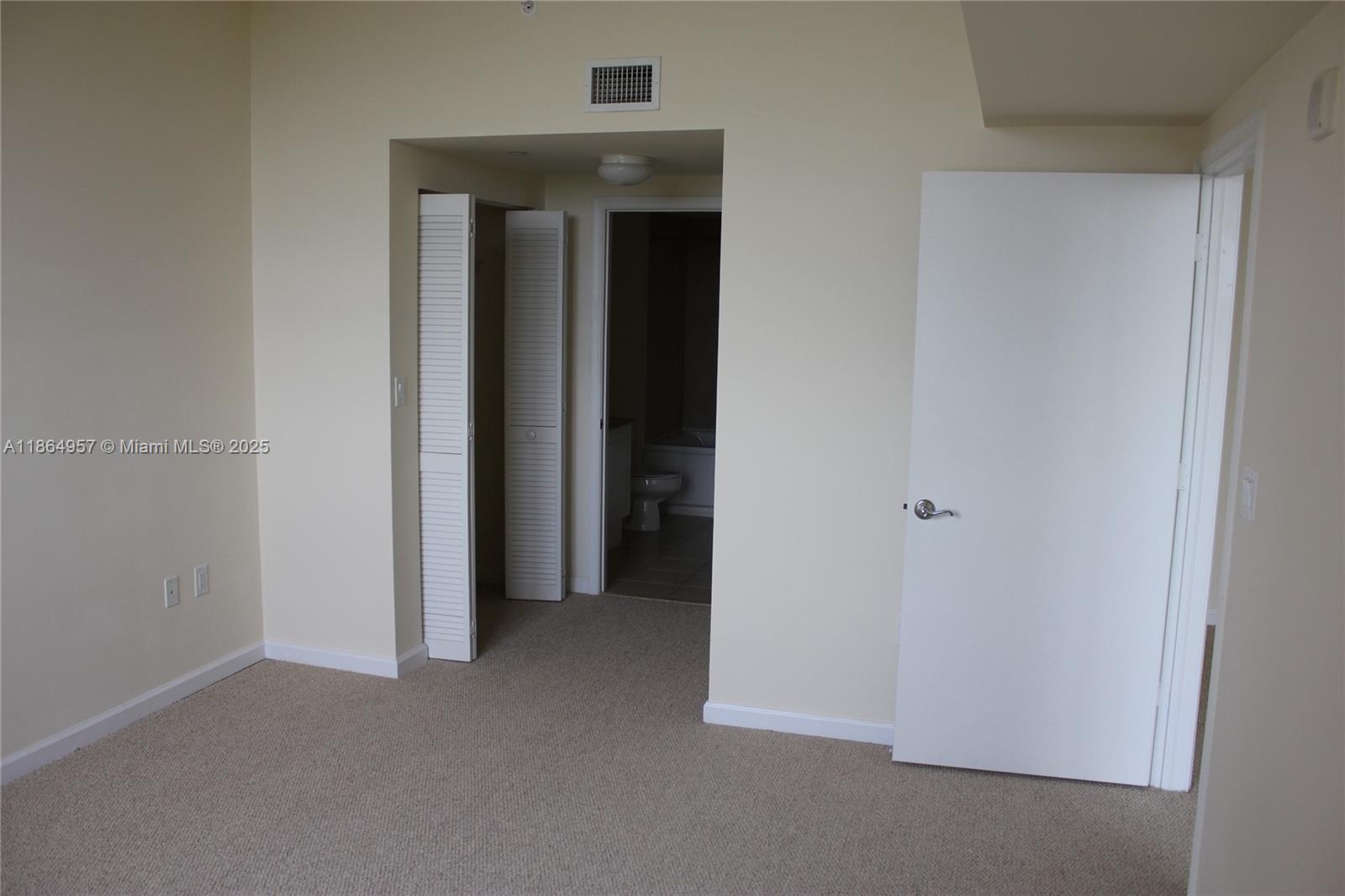 TURNBERRY ON THE GREEN - Residential Lease