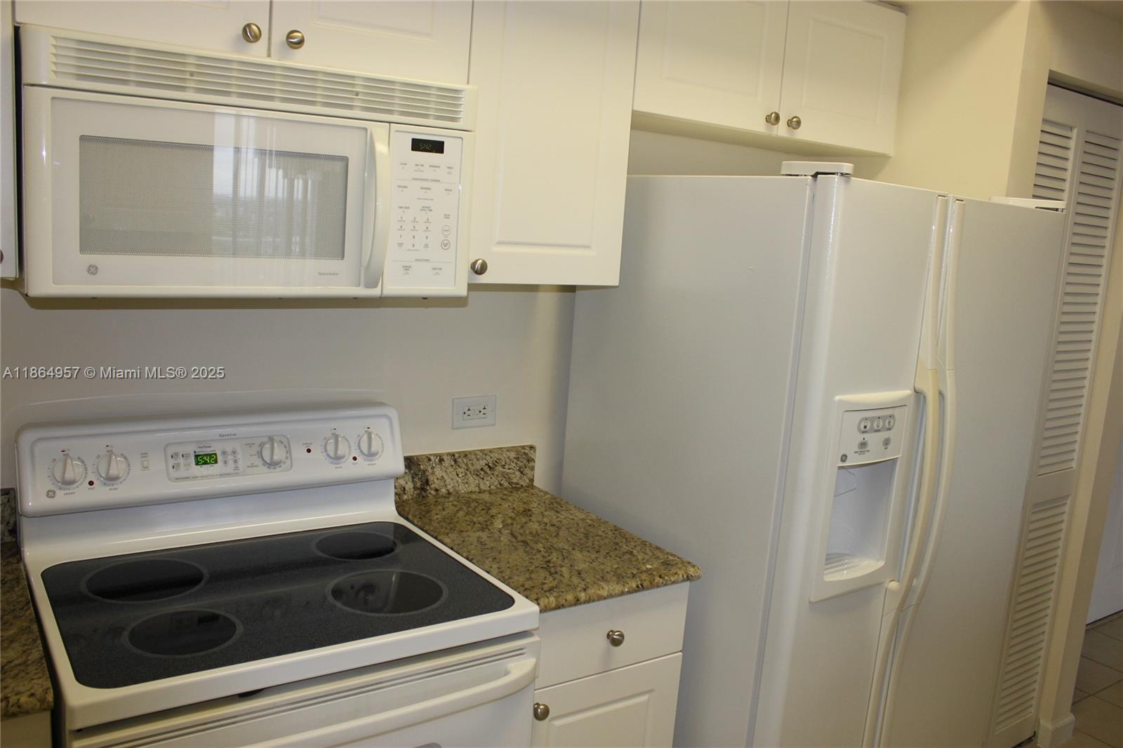 TURNBERRY ON THE GREEN - Residential Lease