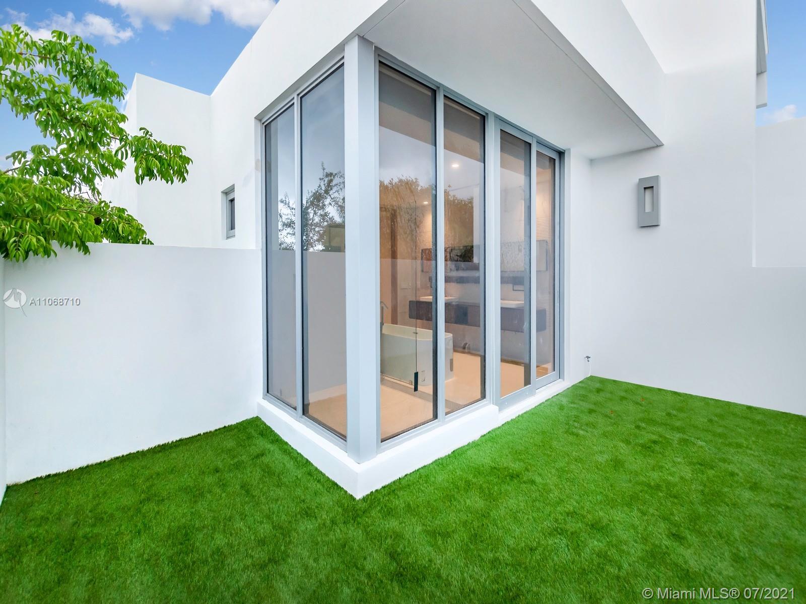 BISCAYNE KEY ESTATES - Residential