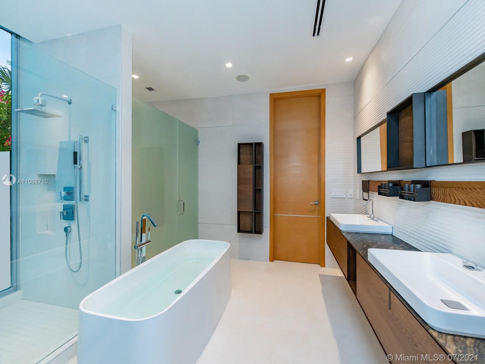 BISCAYNE KEY ESTATES - Residential