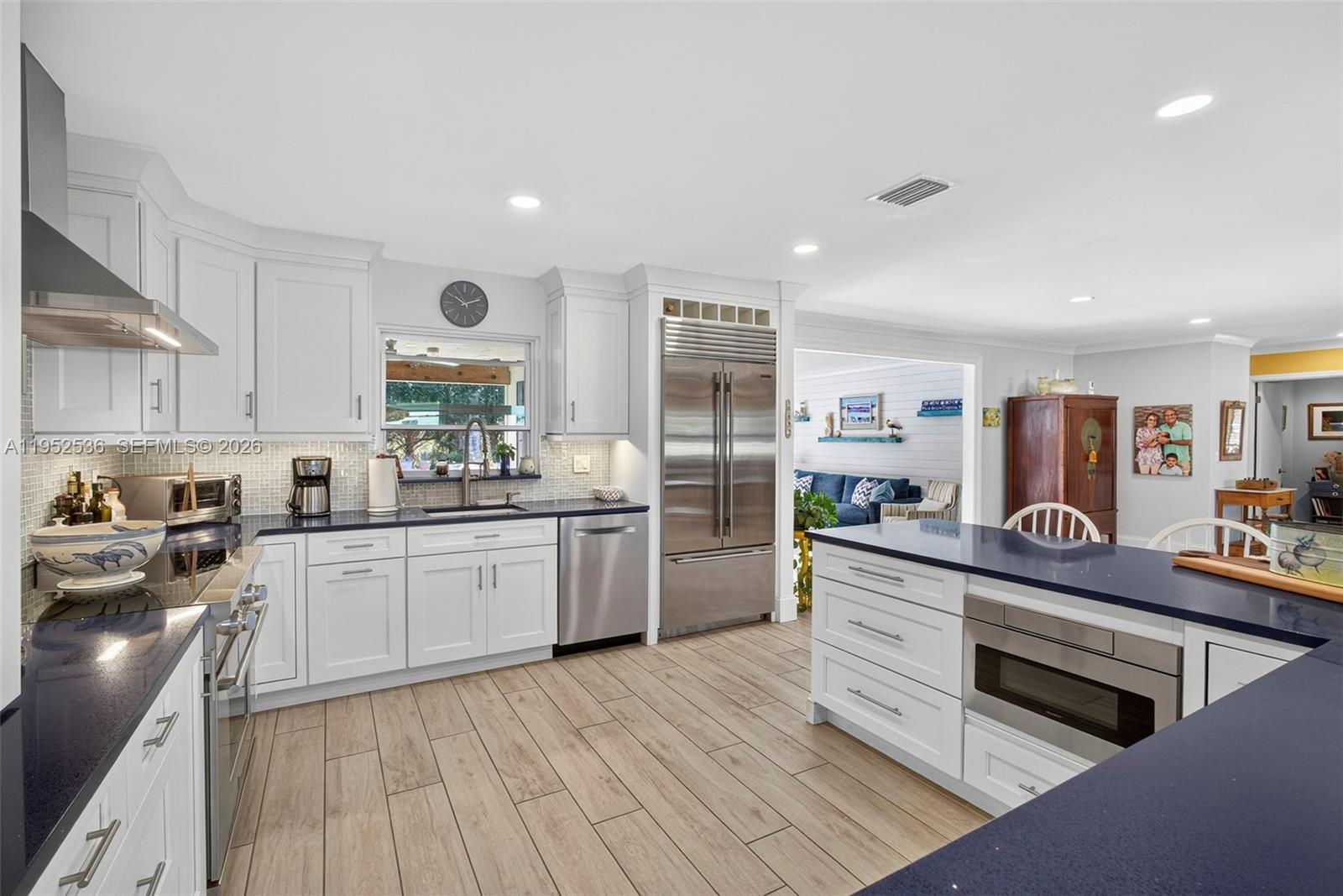 HORSESHOE ACRES - Residential