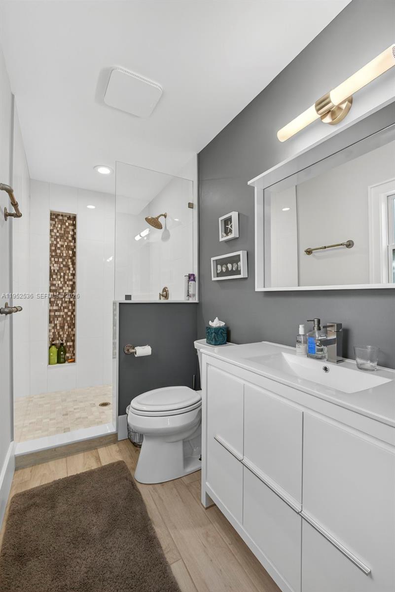 HORSESHOE ACRES - Residential