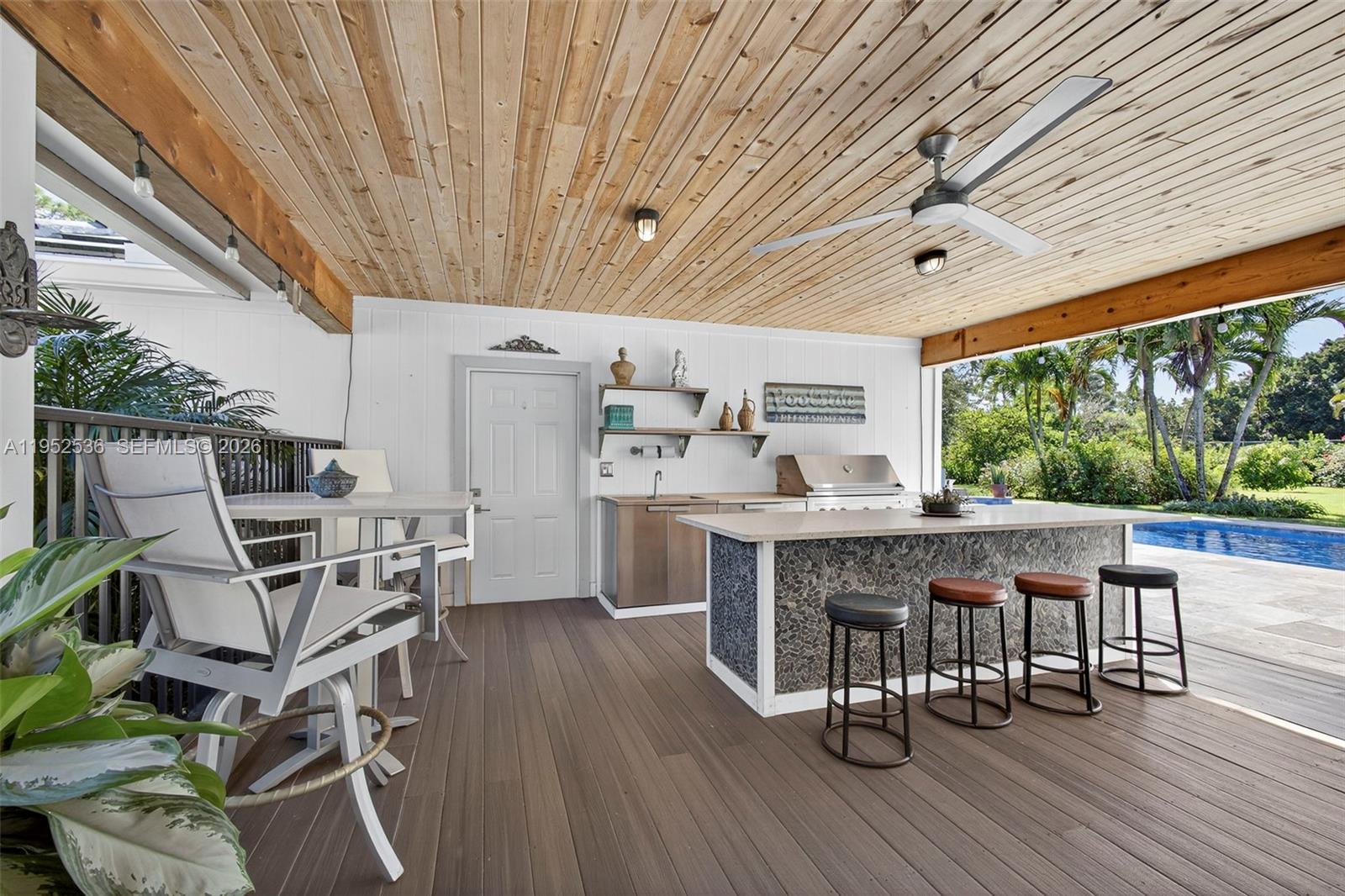 HORSESHOE ACRES - Residential