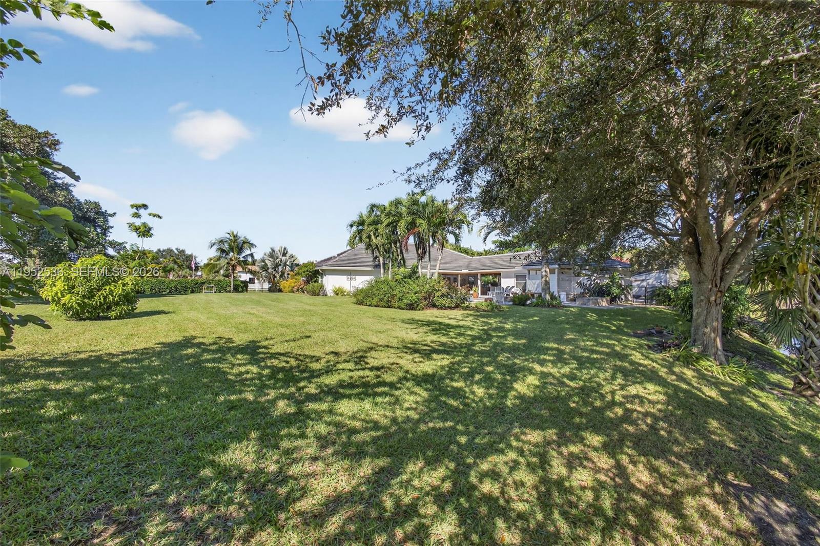 HORSESHOE ACRES - Residential