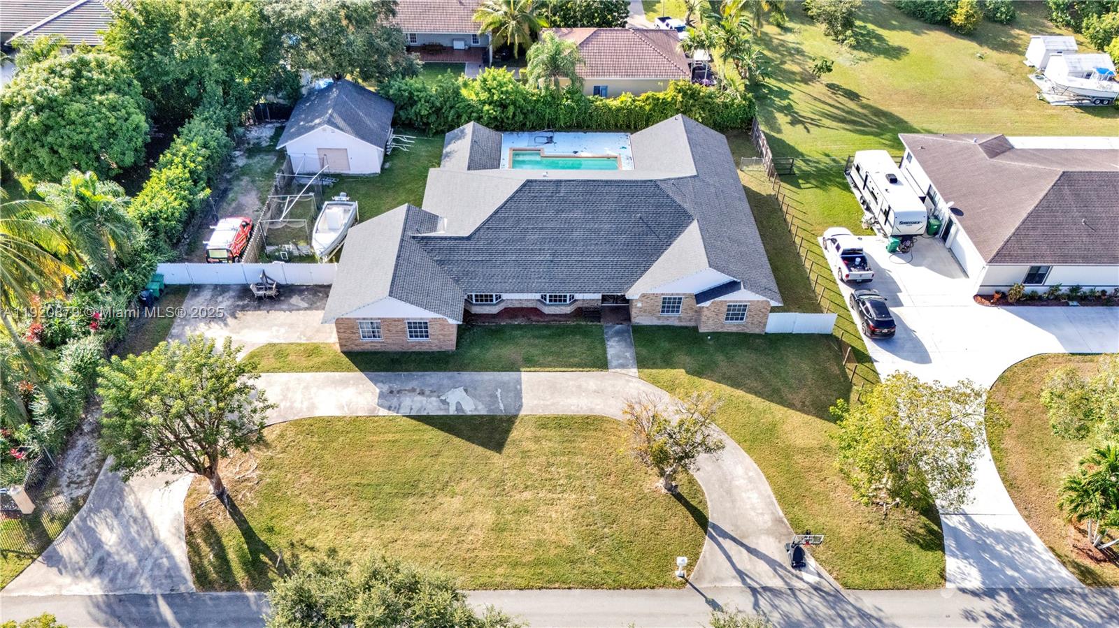 BISCADO ESTS SEC 1 - Residential