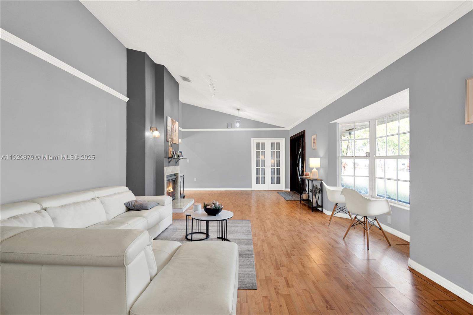 BISCADO ESTS SEC 1 - Residential