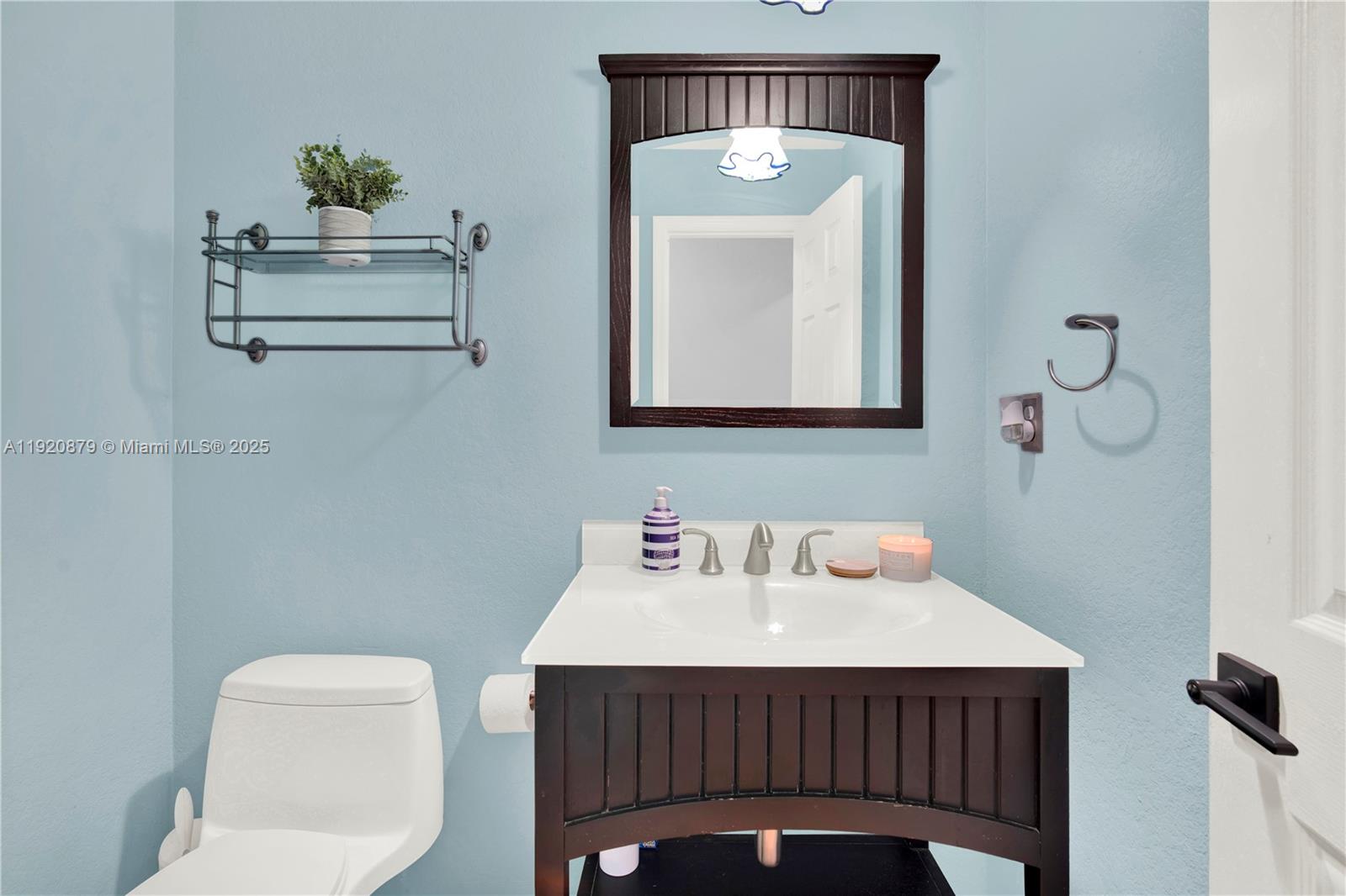 BISCADO ESTS SEC 1 - Residential