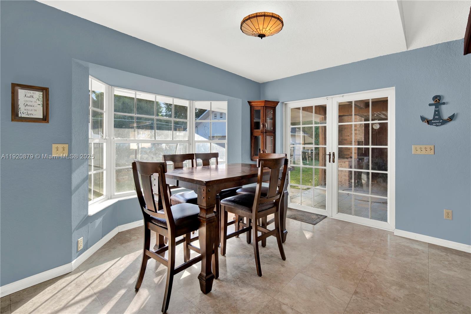 BISCADO ESTS SEC 1 - Residential