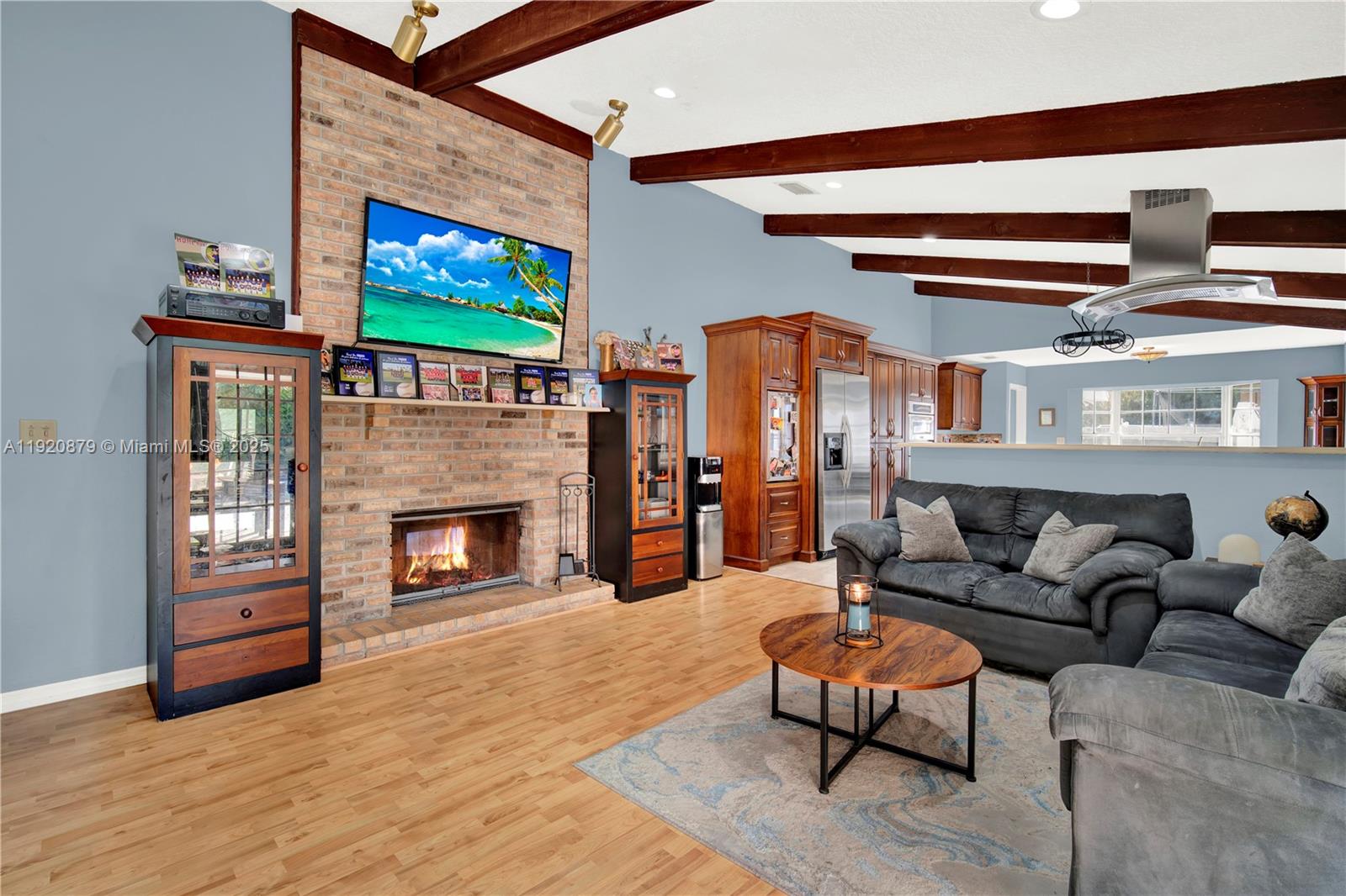 BISCADO ESTS SEC 1 - Residential