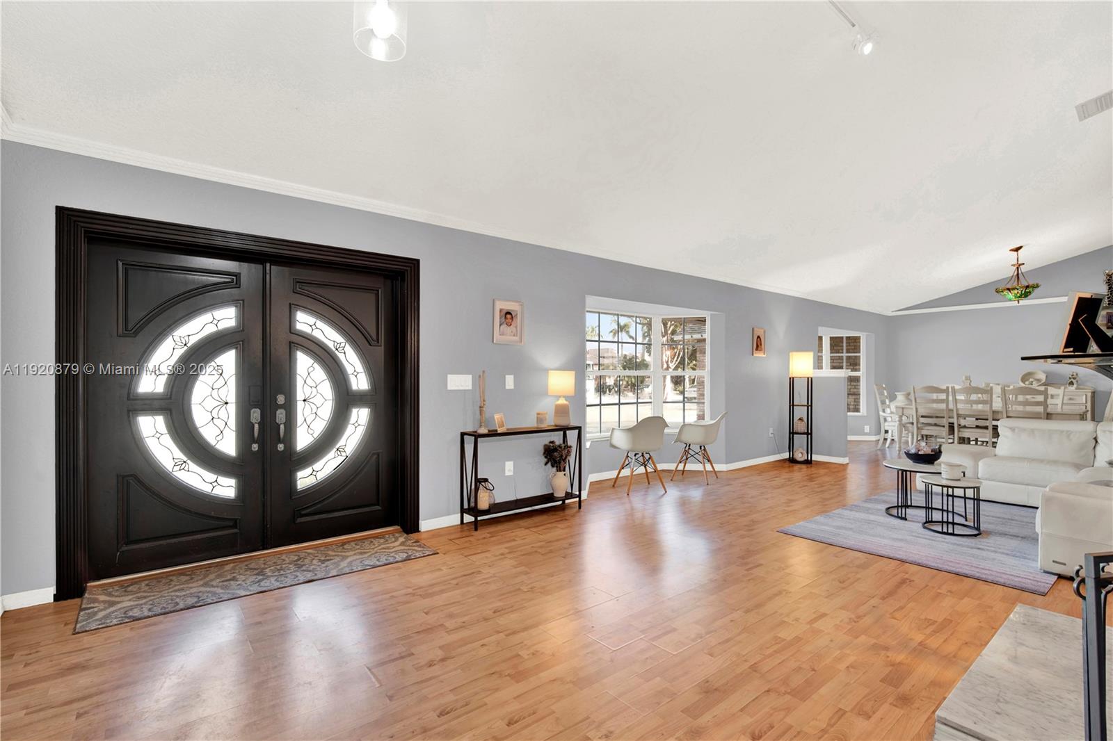 BISCADO ESTS SEC 1 - Residential