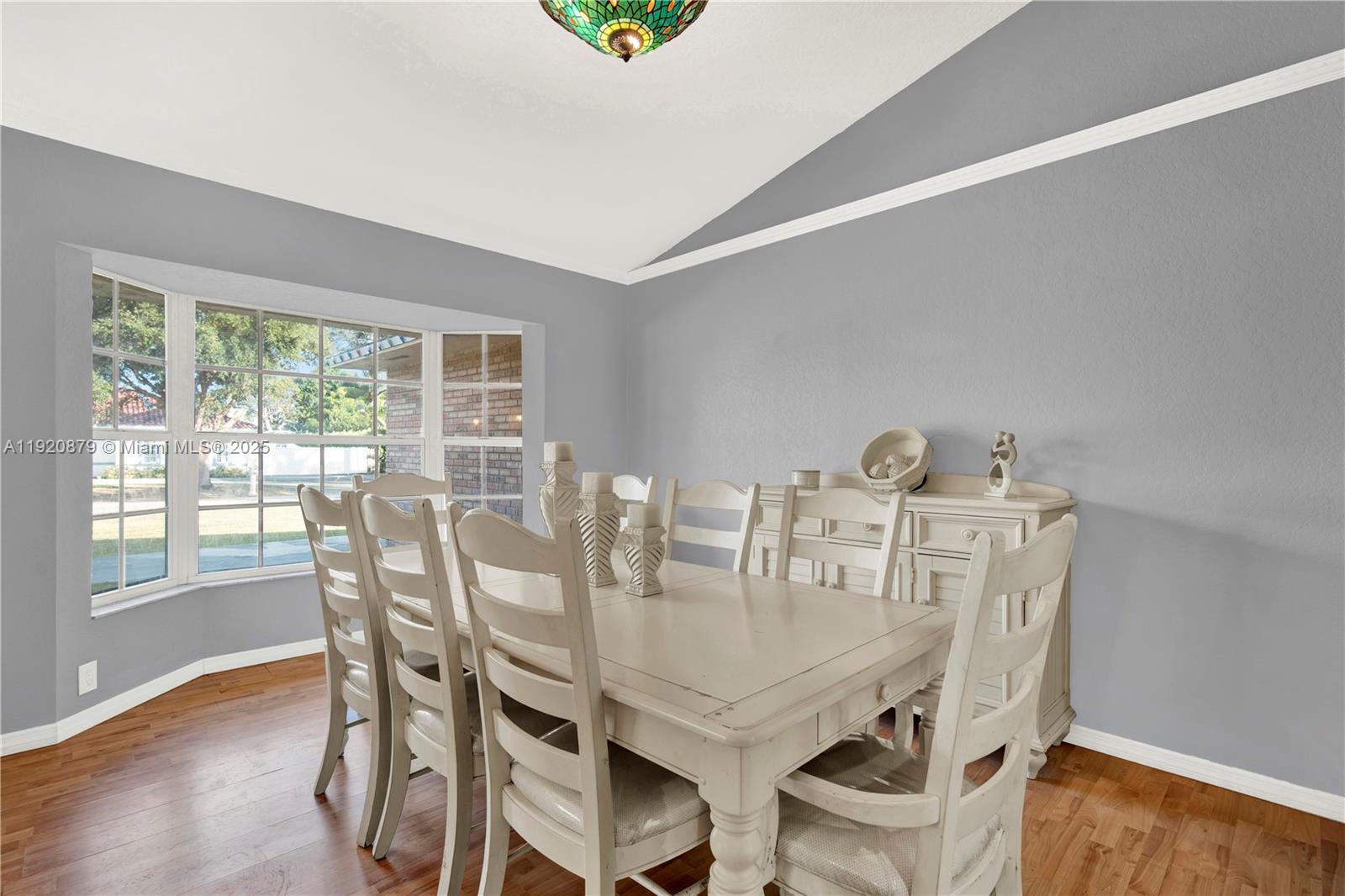 BISCADO ESTS SEC 1 - Residential