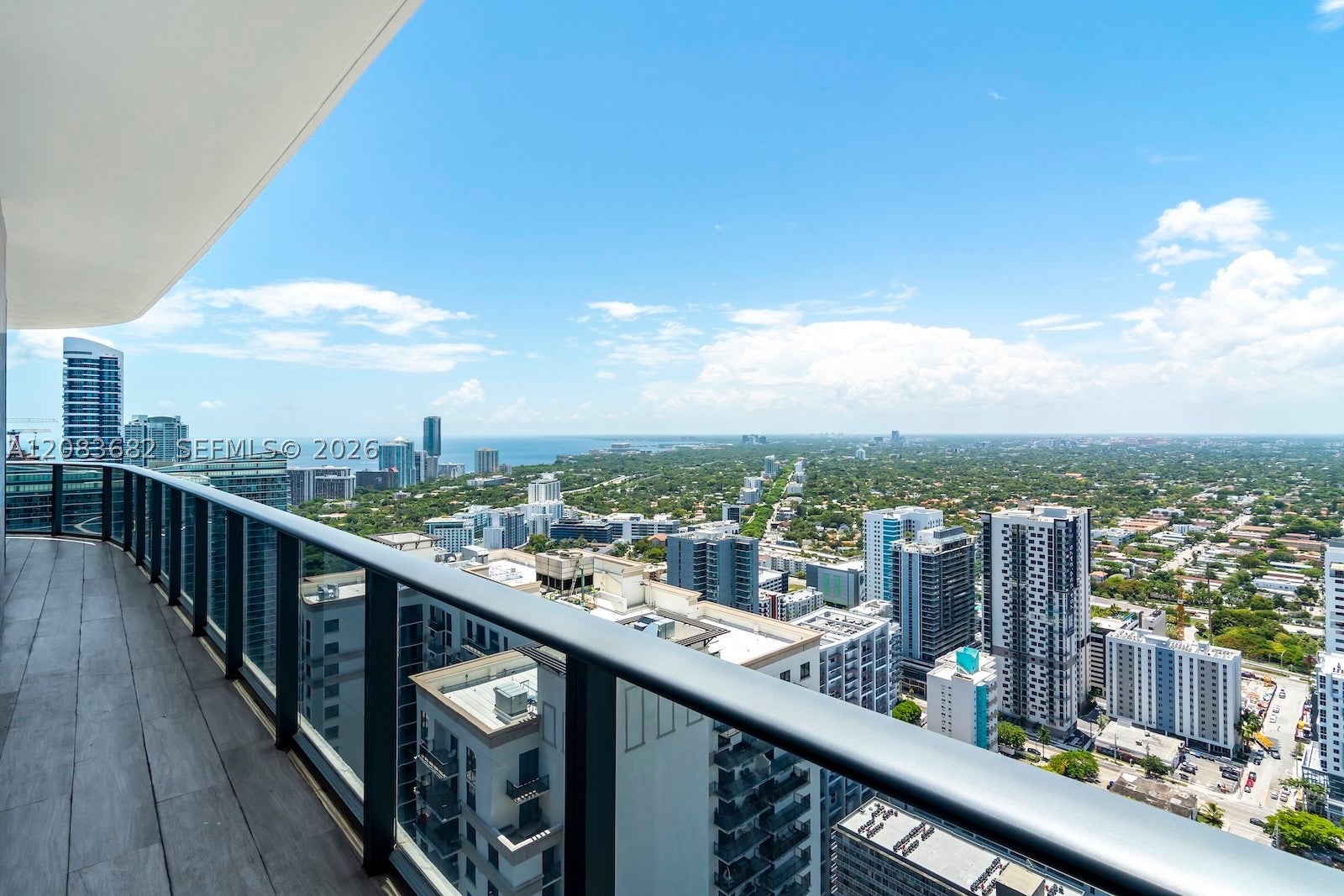 55 SW 9th St 4206