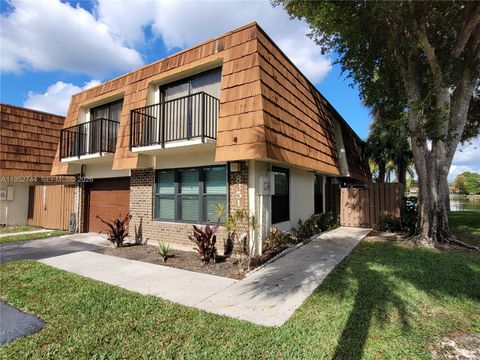 8351 S Coral Cir North Lauderdale FL 33068