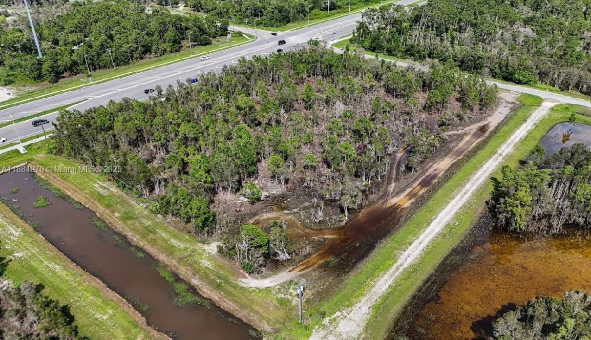 Lee County Unincorporated - Land