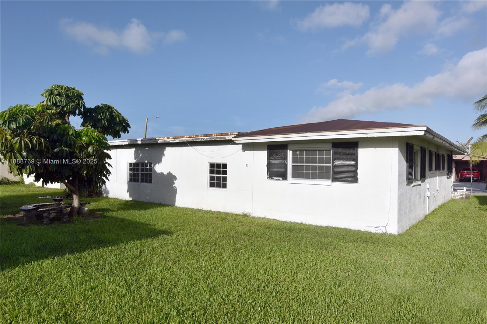 MAINLANDS OF TAMARAC LAKE - Residential