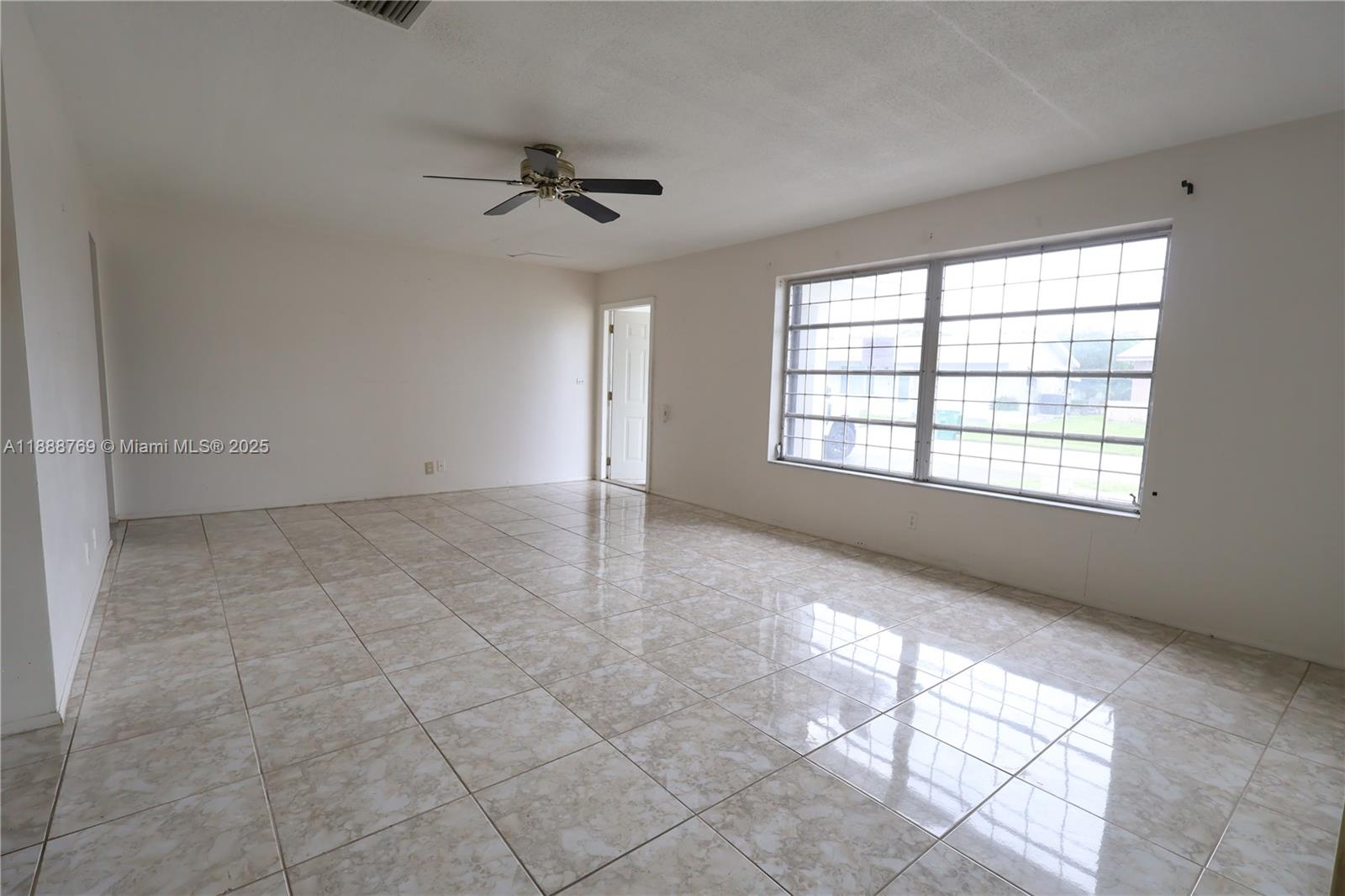 MAINLANDS OF TAMARAC LAKE - Residential