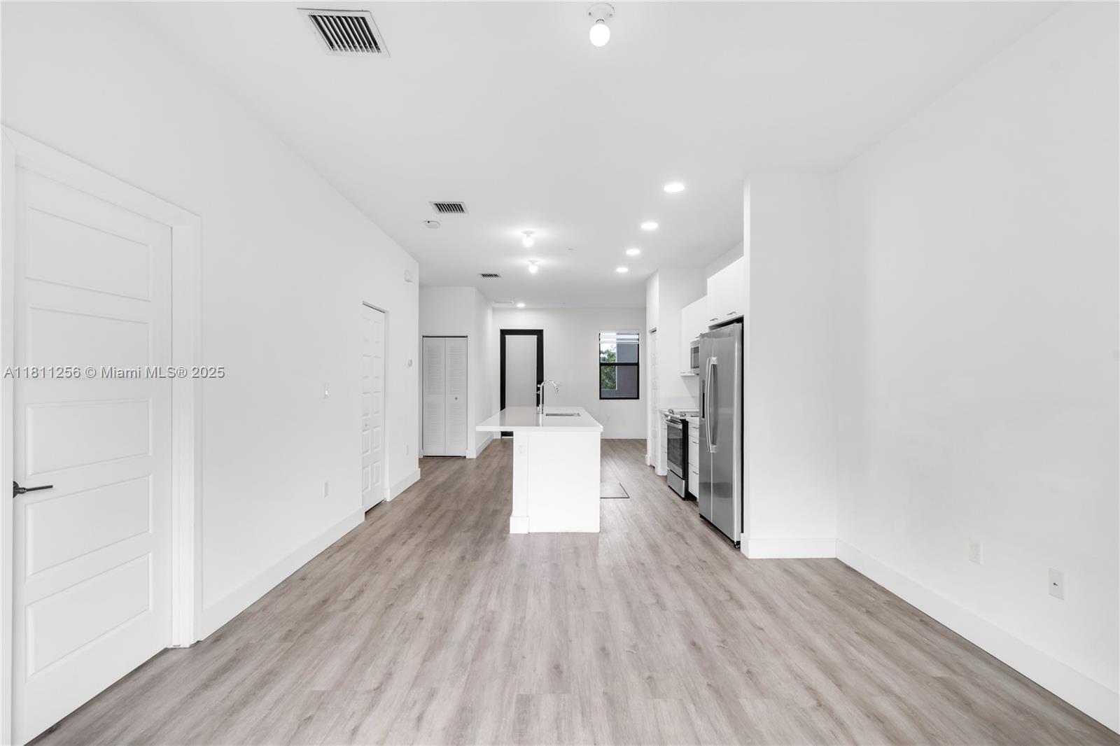 GRAND BAY SOUTH VILLAS - Residential