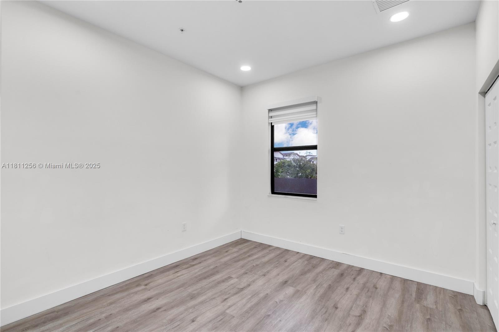 GRAND BAY SOUTH VILLAS - Residential