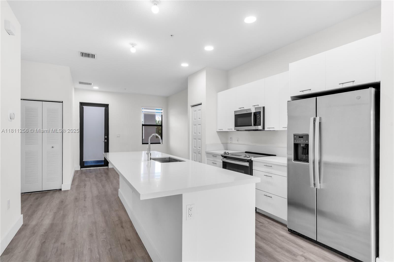 GRAND BAY SOUTH VILLAS - Residential