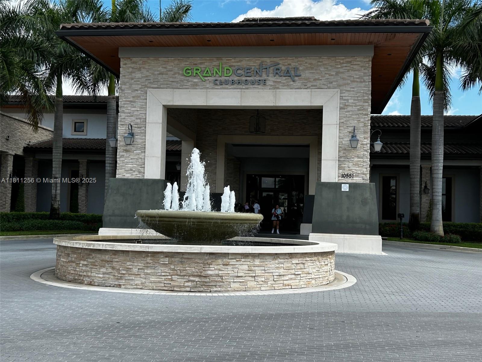 GRAND BAY SOUTH VILLAS - Residential
