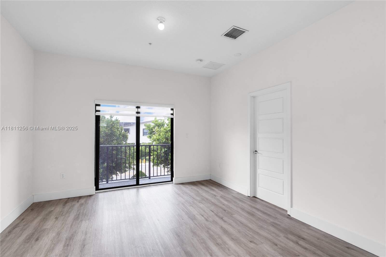 GRAND BAY SOUTH VILLAS - Residential