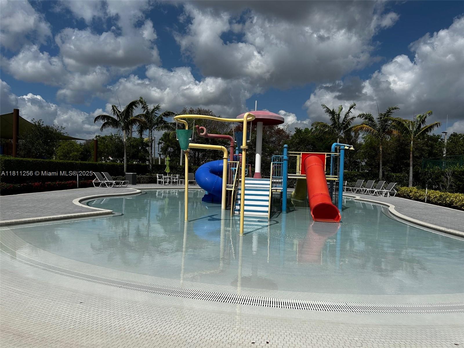 GRAND BAY SOUTH VILLAS - Residential