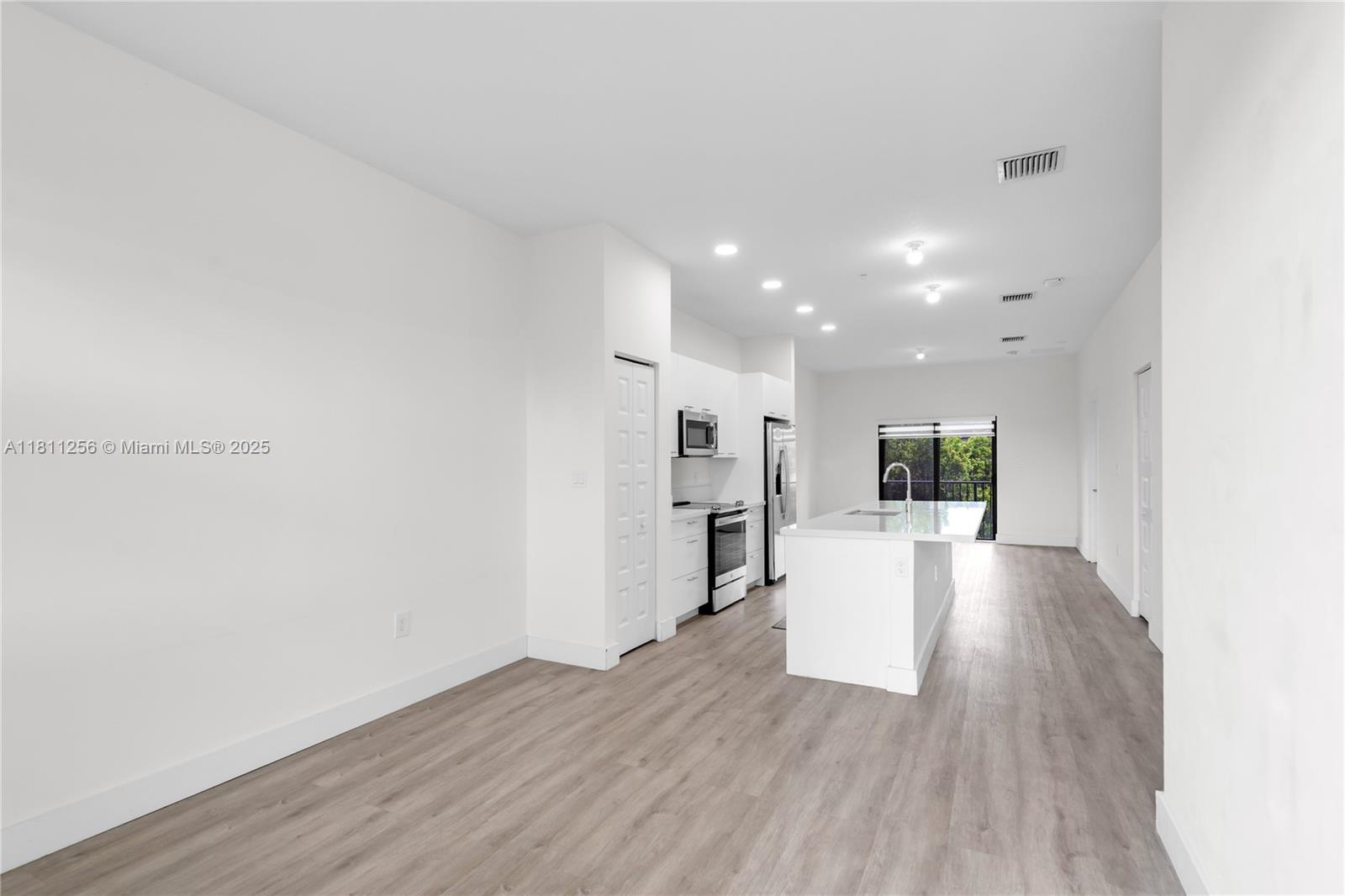 GRAND BAY SOUTH VILLAS - Residential