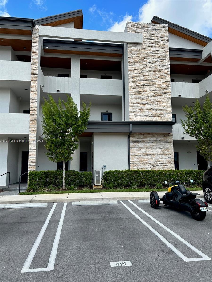 GRAND BAY SOUTH VILLAS - Residential