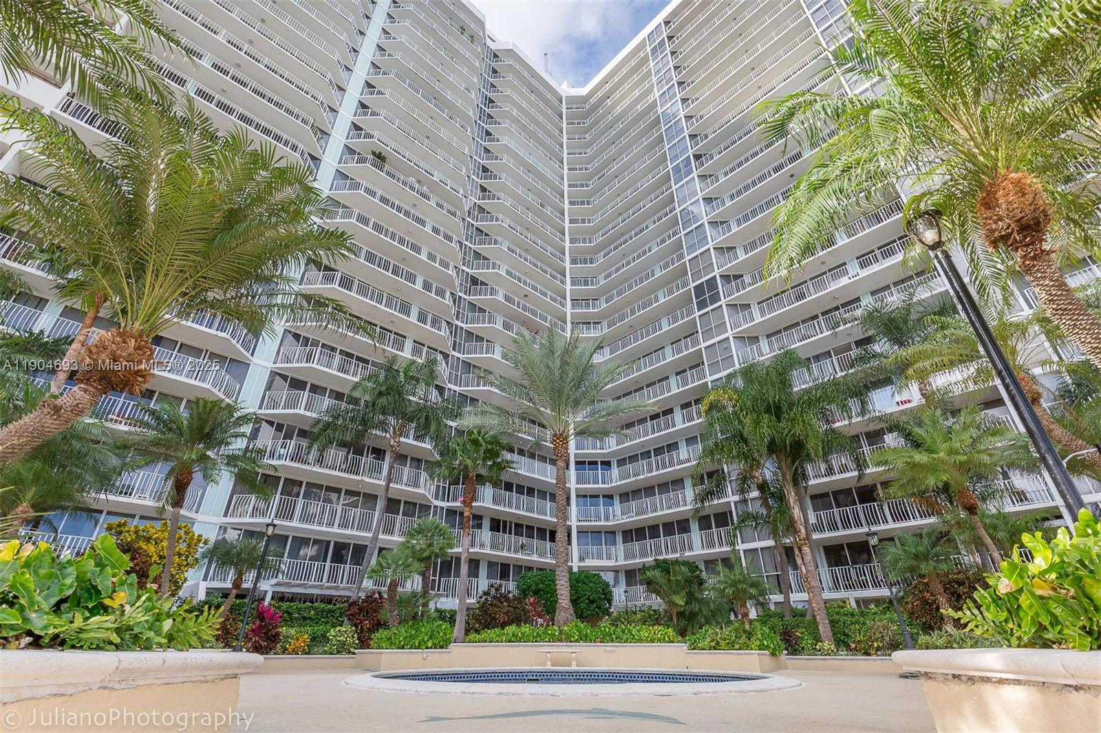 THE GRANDVIEW PALACE COND - Residential