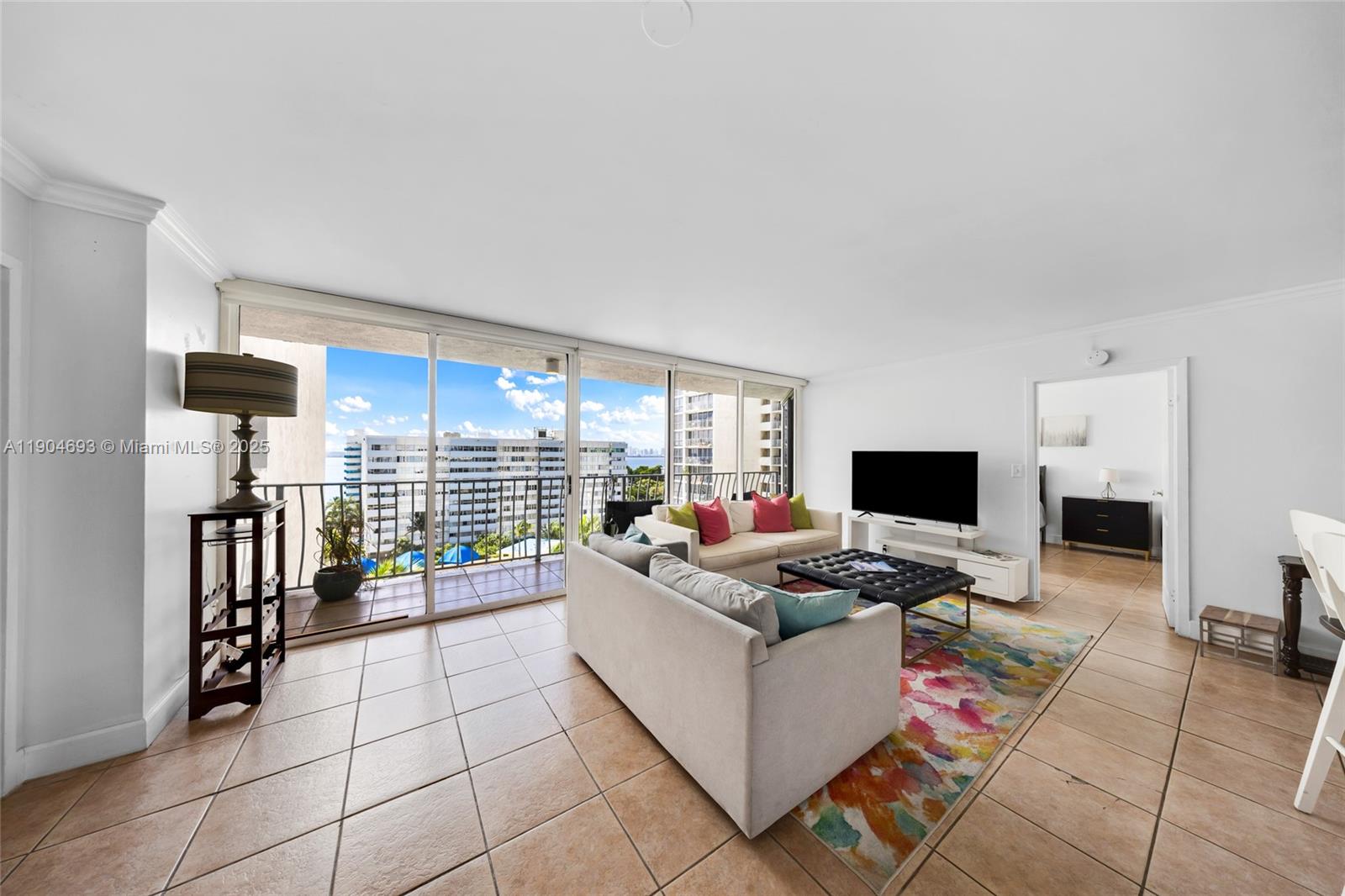 THE GRANDVIEW PALACE COND - Residential