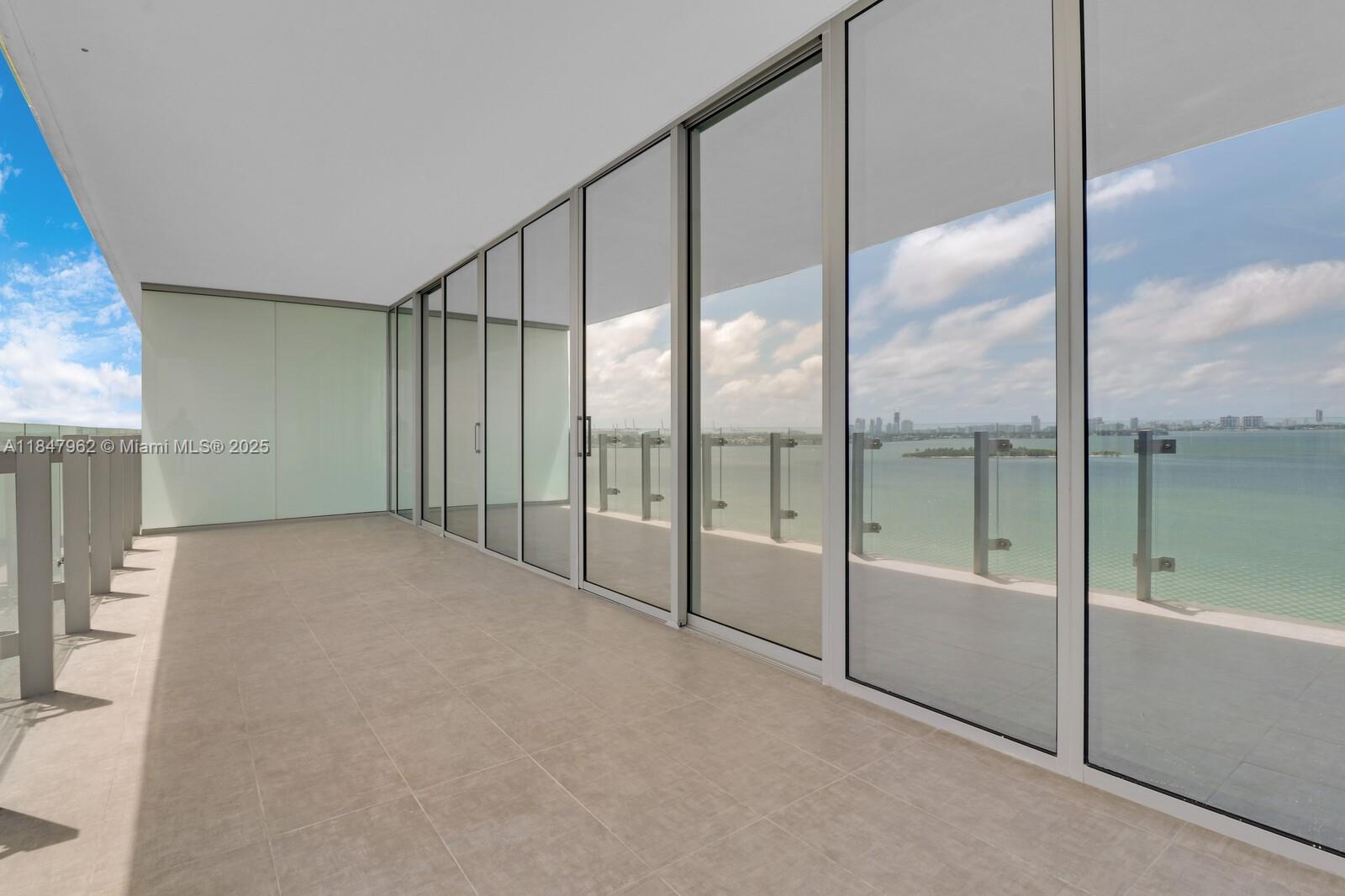 ESCOTTONIA PARK - Residential