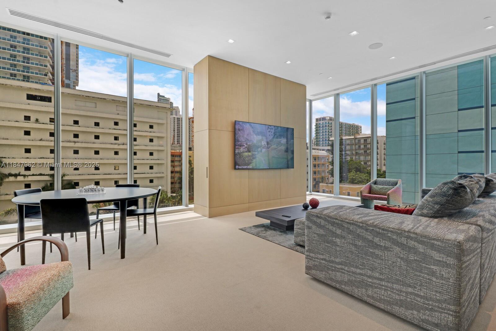 ESCOTTONIA PARK - Residential