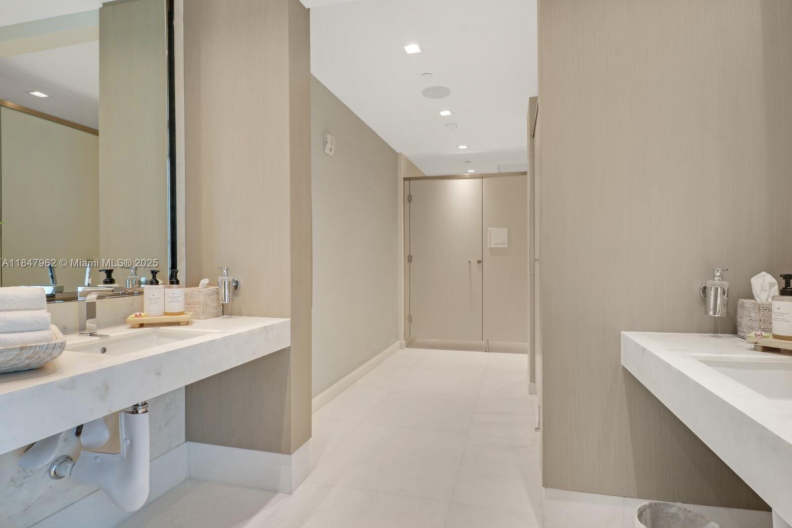 ESCOTTONIA PARK - Residential