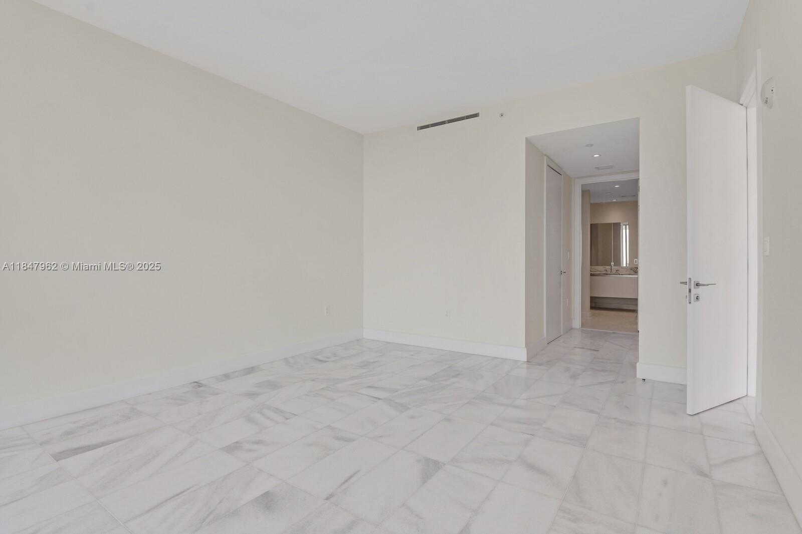 ESCOTTONIA PARK - Residential