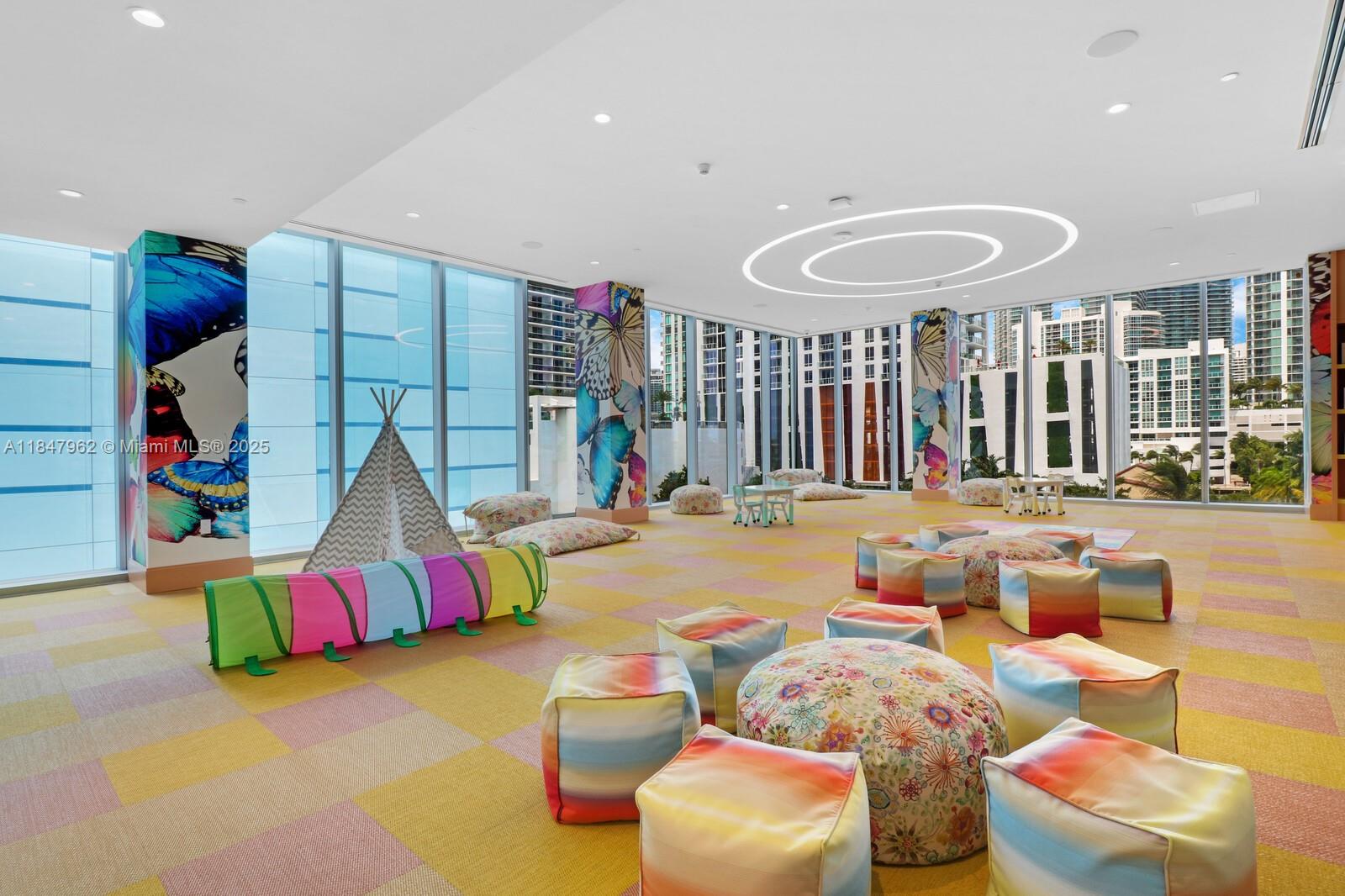 ESCOTTONIA PARK - Residential