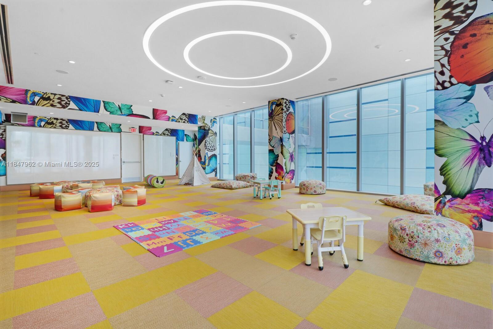 ESCOTTONIA PARK - Residential