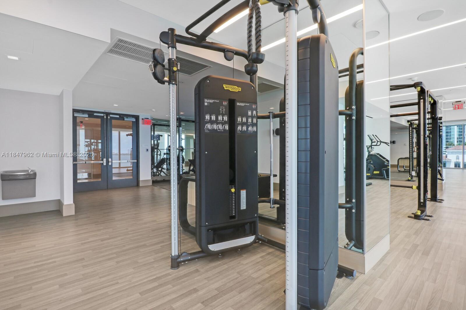 ESCOTTONIA PARK - Residential