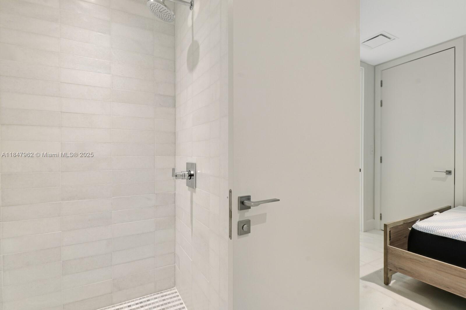 ESCOTTONIA PARK - Residential