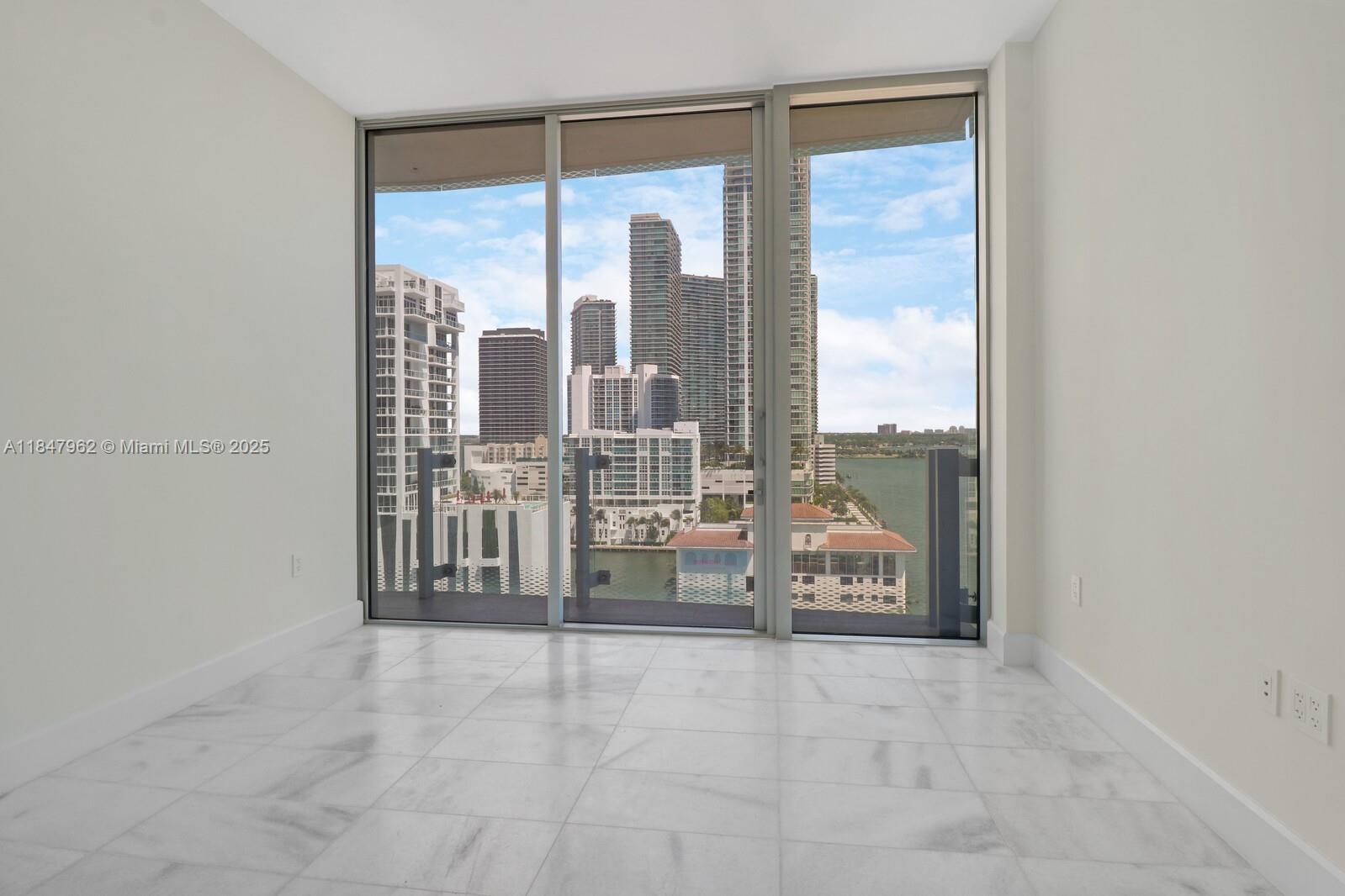 ESCOTTONIA PARK - Residential