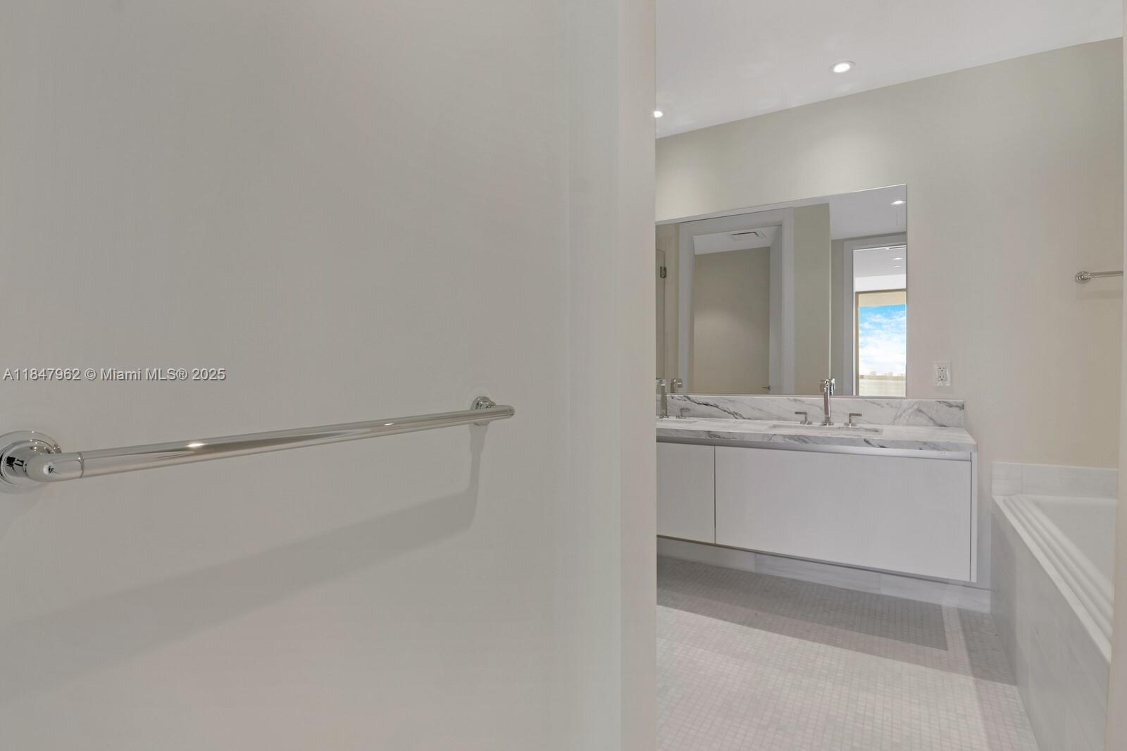 ESCOTTONIA PARK - Residential