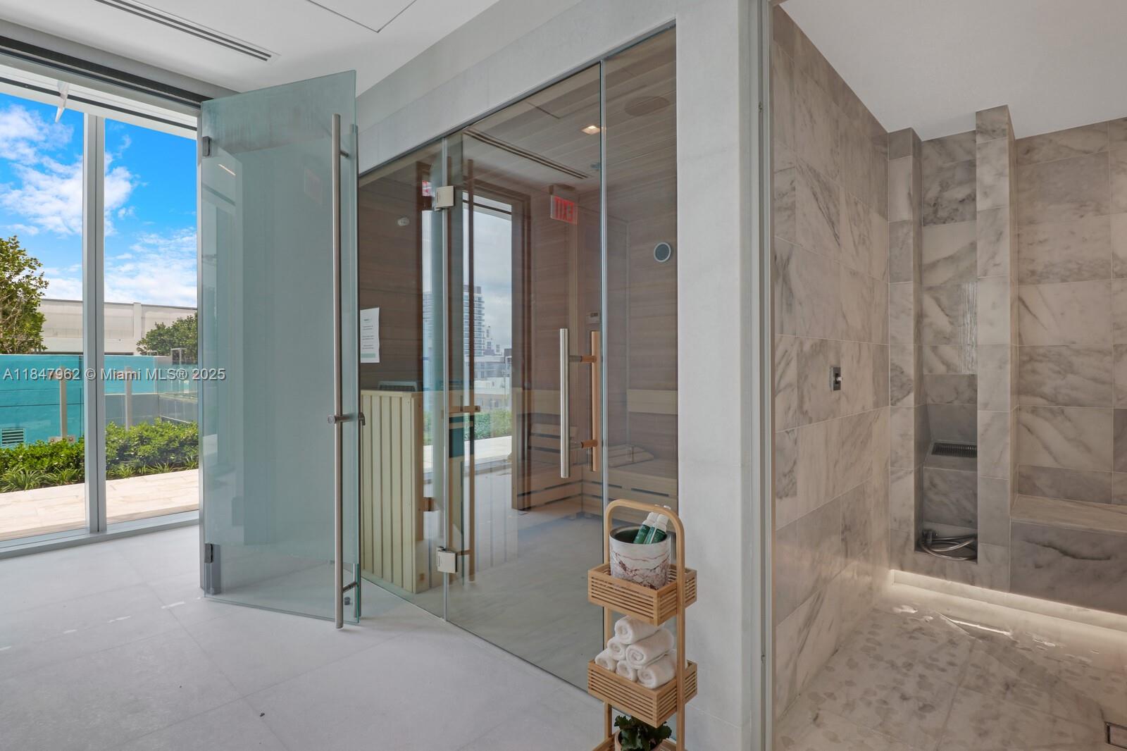 ESCOTTONIA PARK - Residential