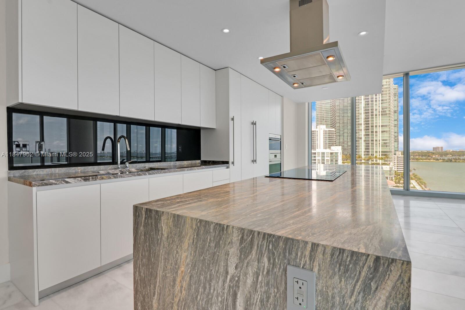 ESCOTTONIA PARK - Residential